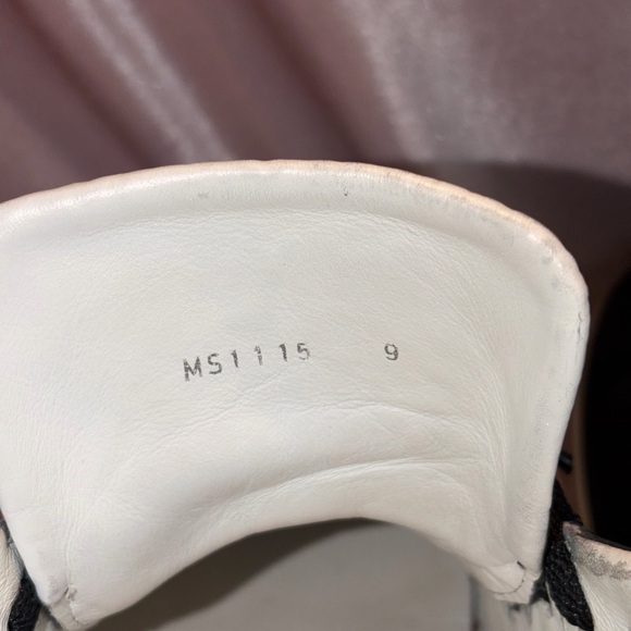 Authentic Louis Vuitton Damier Graphite High Top Sneakers - Size 9 - 2011 - Picture 2 of 6